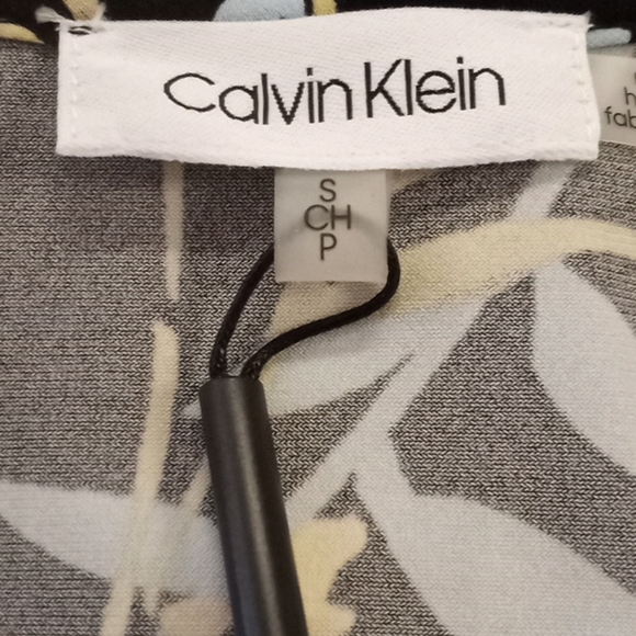 Calvin Klein Floral Ruffled Sleeveless B… - Picture 14 of 15